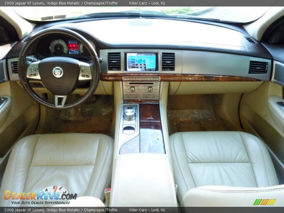 2009 Jaguar XF Luxury Indigo Blue Metallic / Champagne/Truffle Photo #8