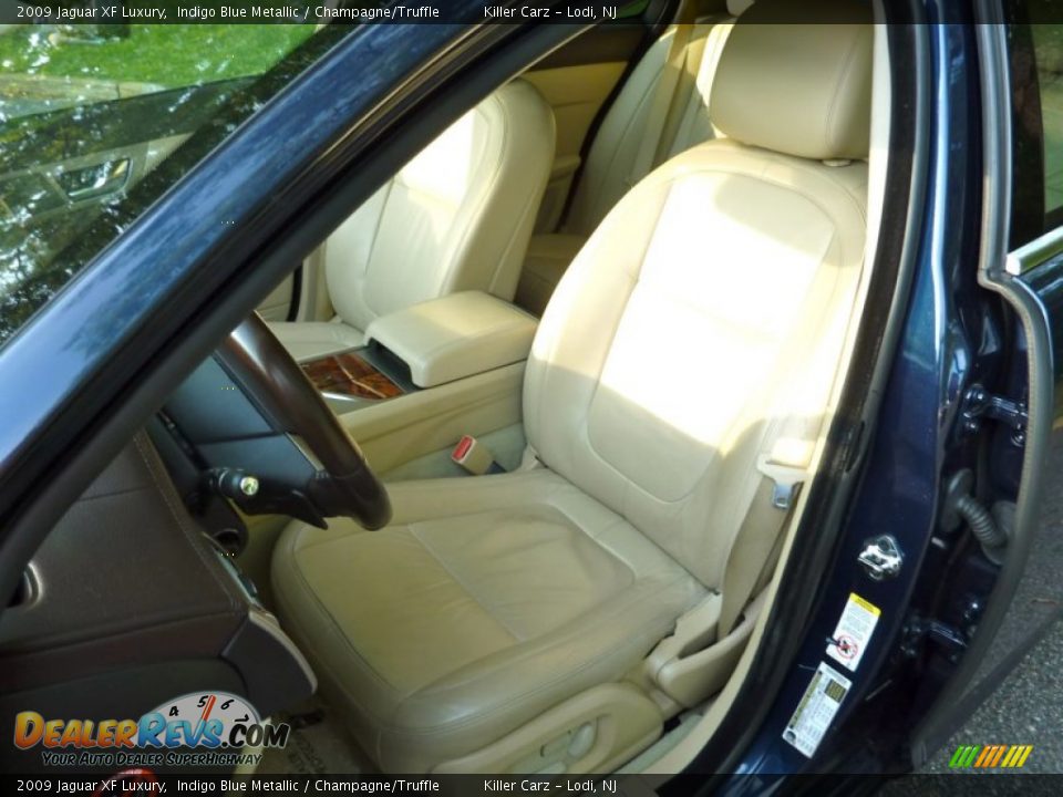 2009 Jaguar XF Luxury Indigo Blue Metallic / Champagne/Truffle Photo #13