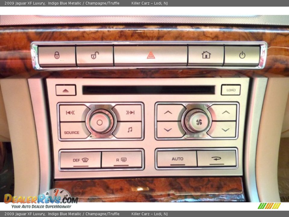 2009 Jaguar XF Luxury Indigo Blue Metallic / Champagne/Truffle Photo #19