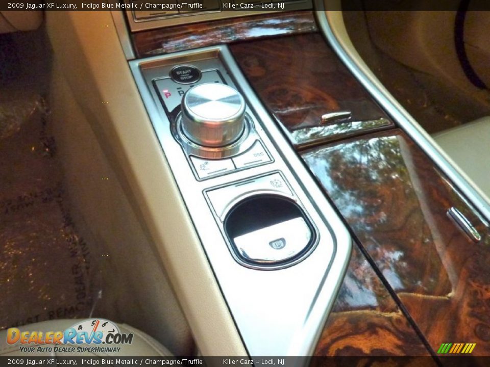 2009 Jaguar XF Luxury Indigo Blue Metallic / Champagne/Truffle Photo #20