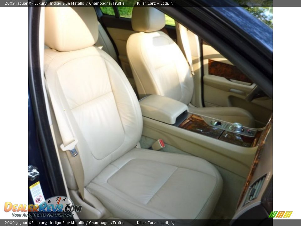2009 Jaguar XF Luxury Indigo Blue Metallic / Champagne/Truffle Photo #22