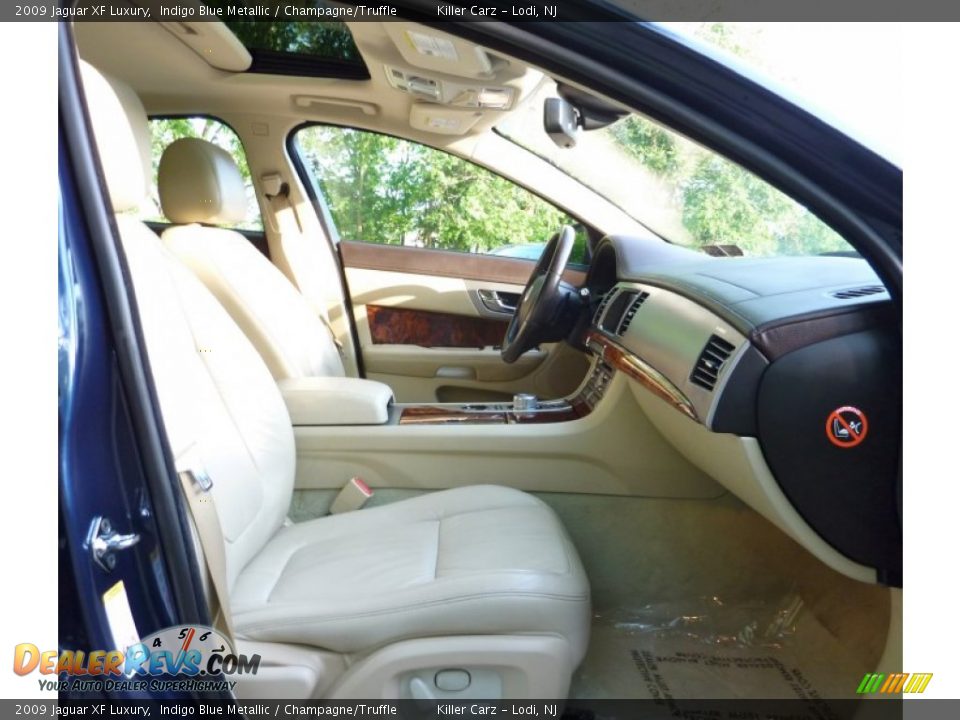 2009 Jaguar XF Luxury Indigo Blue Metallic / Champagne/Truffle Photo #23