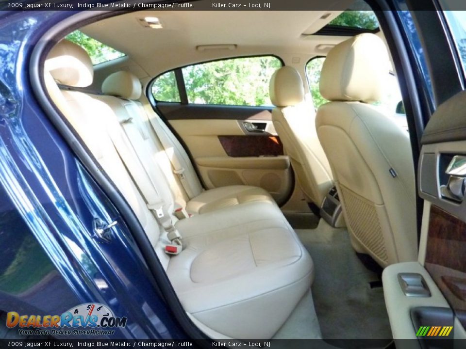 2009 Jaguar XF Luxury Indigo Blue Metallic / Champagne/Truffle Photo #27