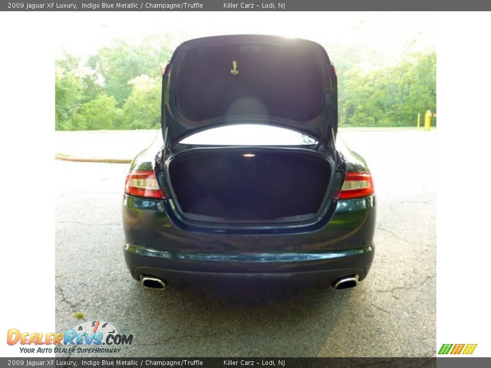 2009 Jaguar XF Luxury Indigo Blue Metallic / Champagne/Truffle Photo #30
