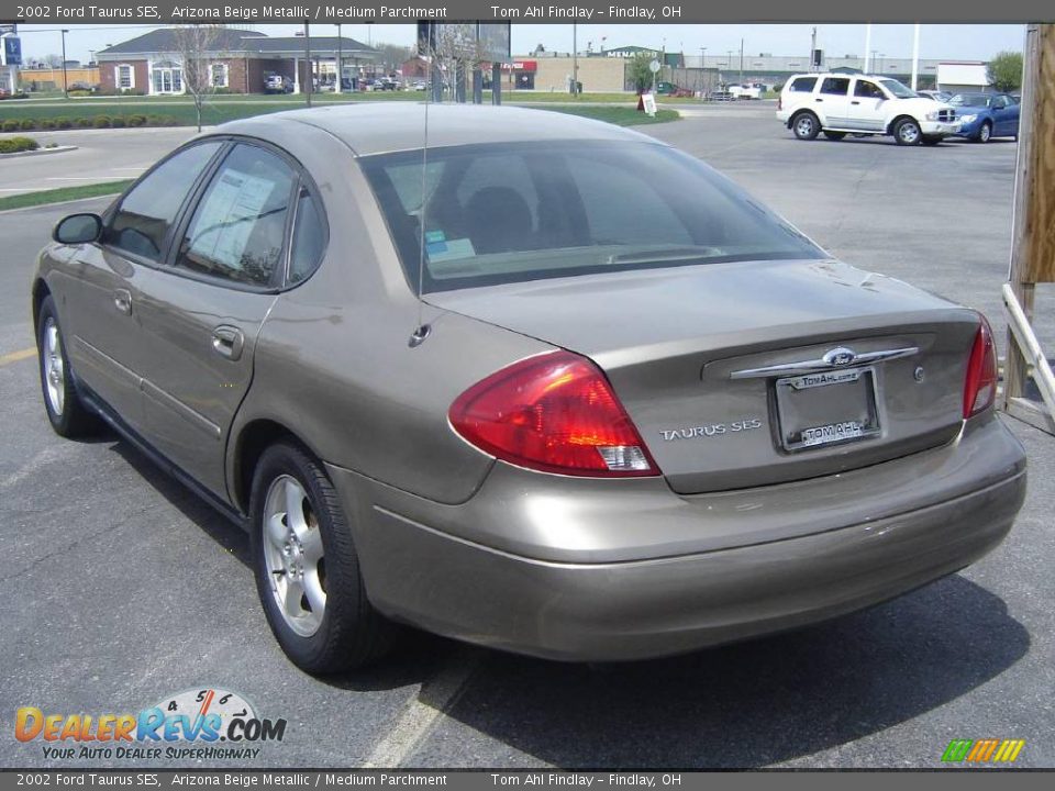 2002 Ford Taurus SES Arizona Beige Metallic / Medium Parchment Photo #3