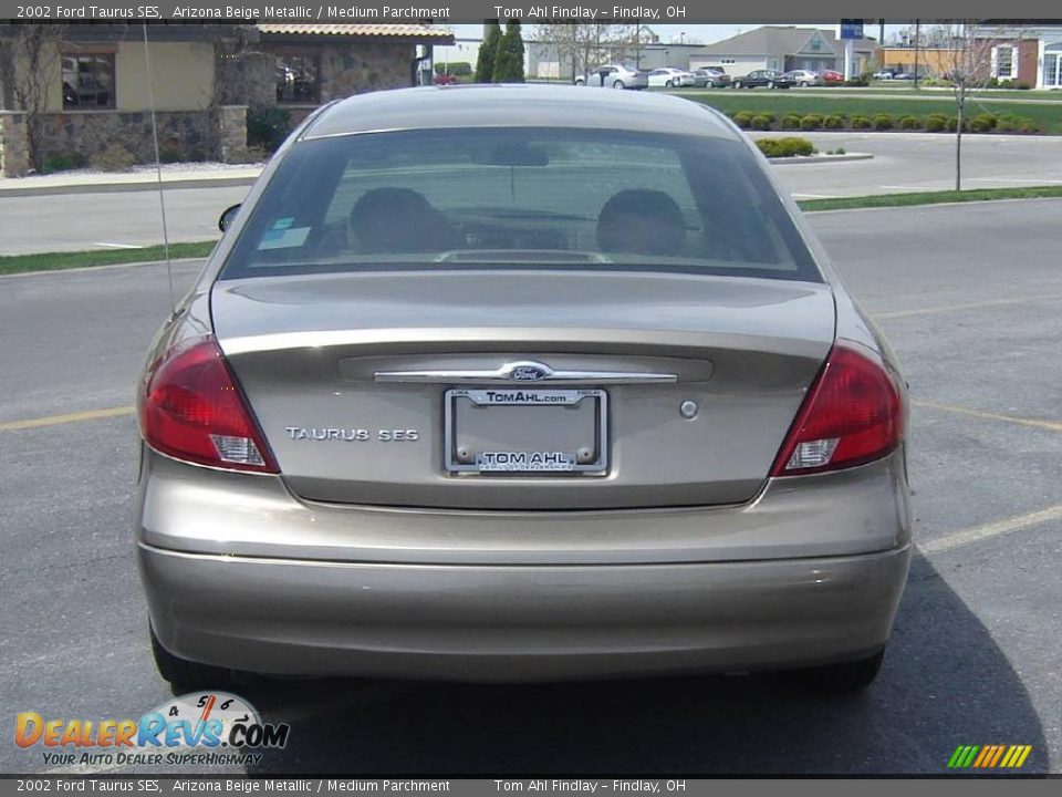 2002 Ford Taurus SES Arizona Beige Metallic / Medium Parchment Photo #4