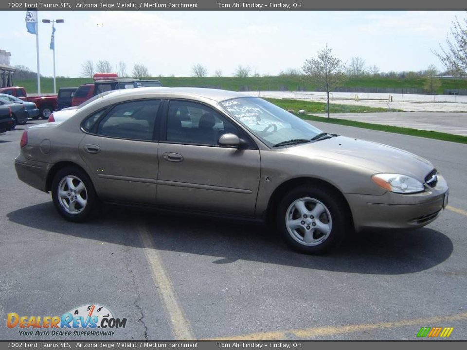 2002 Ford Taurus SES Arizona Beige Metallic / Medium Parchment Photo #6