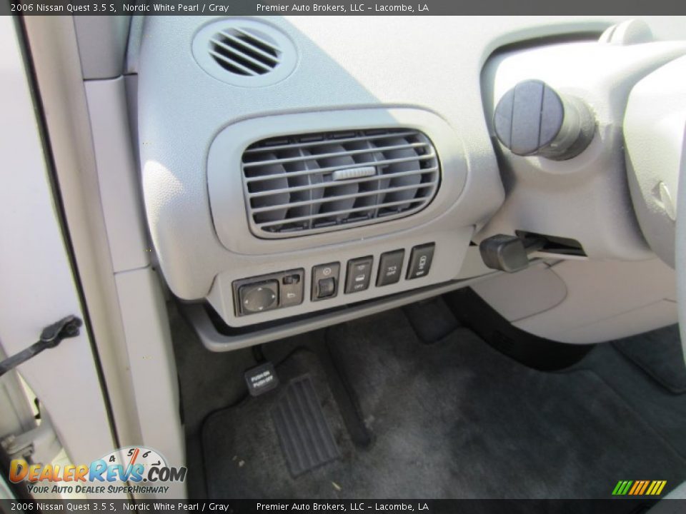2006 Nissan Quest 3.5 S Nordic White Pearl / Gray Photo #21