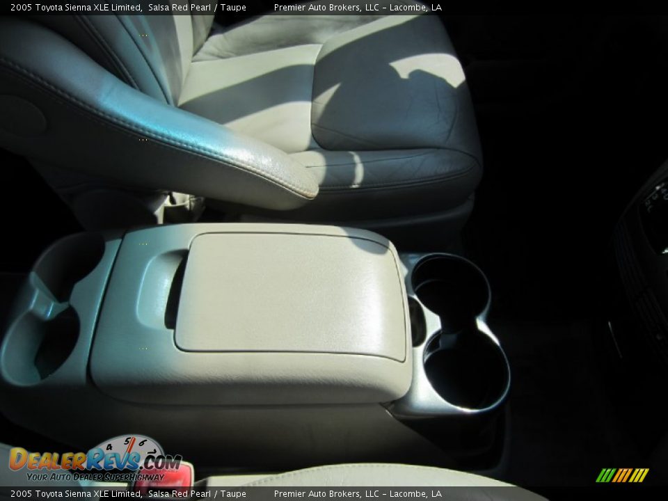2005 Toyota Sienna XLE Limited Salsa Red Pearl / Taupe Photo #18