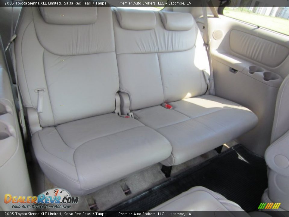 Rear Seat of 2005 Toyota Sienna XLE Limited Photo #20