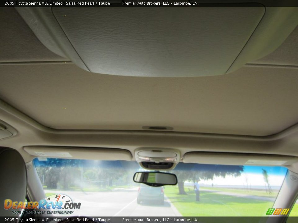 2005 Toyota Sienna XLE Limited Salsa Red Pearl / Taupe Photo #23