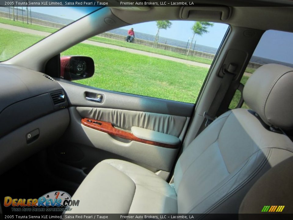 2005 Toyota Sienna XLE Limited Salsa Red Pearl / Taupe Photo #33