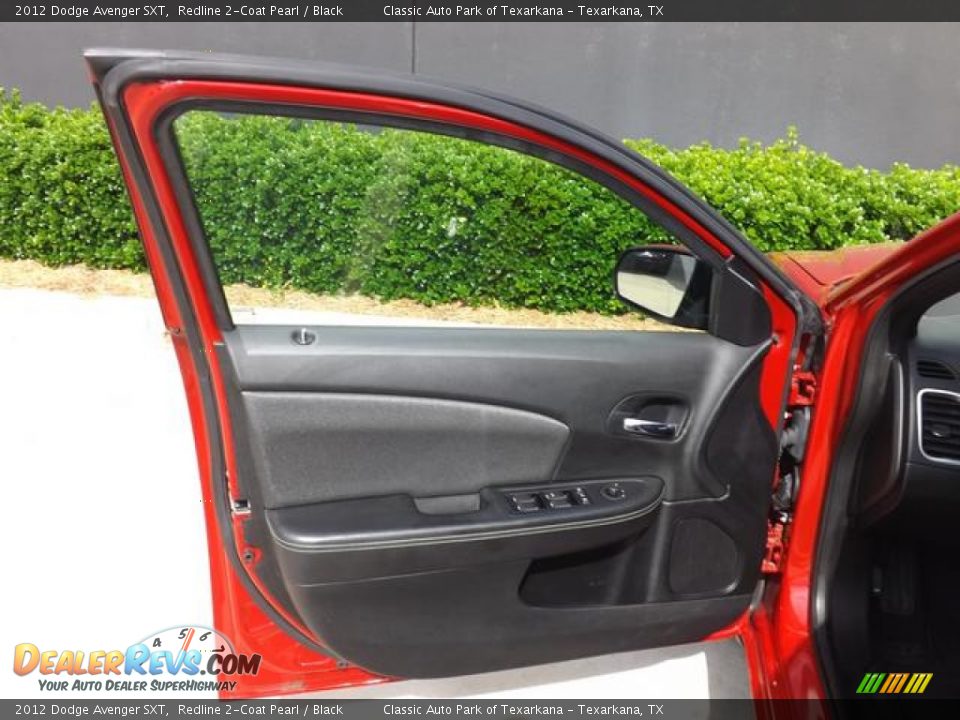 2012 Dodge Avenger SXT Redline 2-Coat Pearl / Black Photo #25