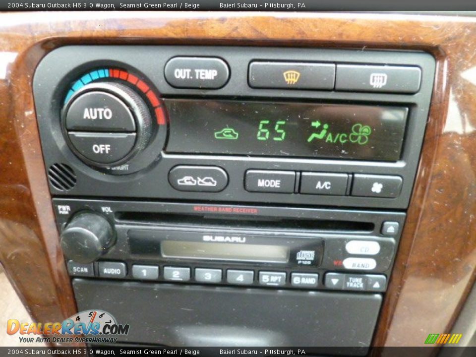Controls of 2004 Subaru Outback H6 3.0 Wagon Photo #19