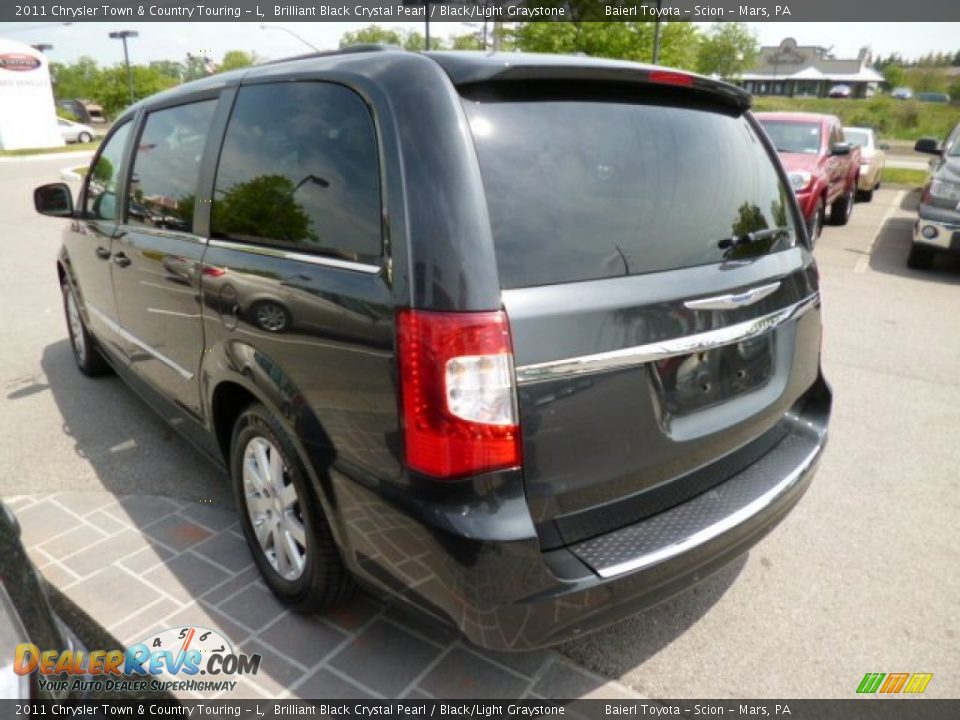 2011 Chrysler Town & Country Touring - L Brilliant Black Crystal Pearl / Black/Light Graystone Photo #4