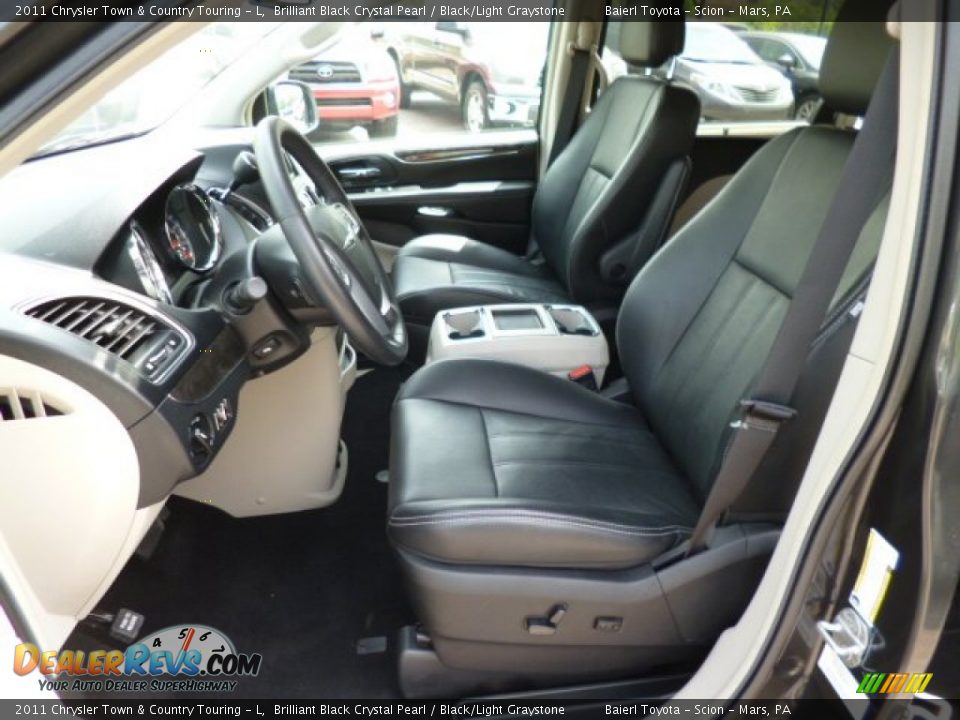 2011 Chrysler Town & Country Touring - L Brilliant Black Crystal Pearl / Black/Light Graystone Photo #15