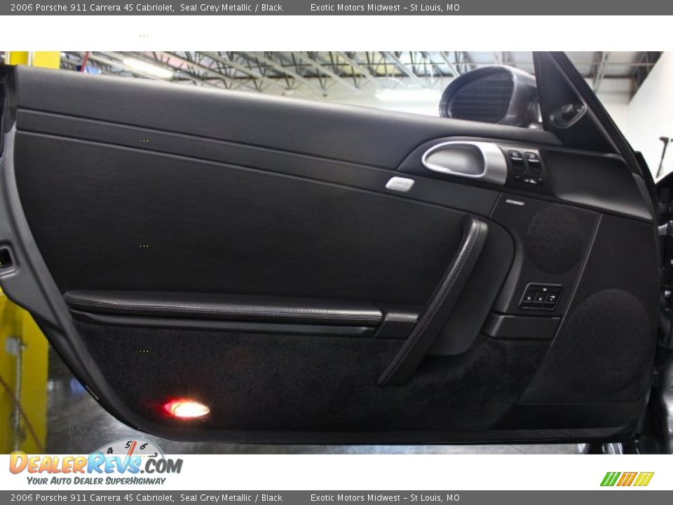 Door Panel of 2006 Porsche 911 Carrera 4S Cabriolet Photo #29