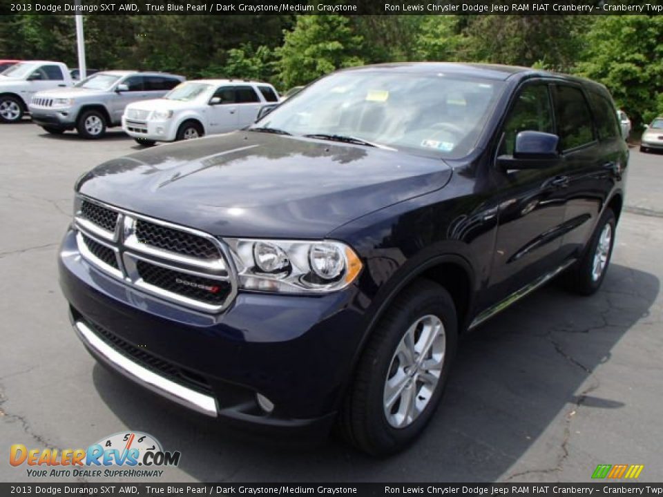 Front 3/4 View of 2013 Dodge Durango SXT AWD Photo #2