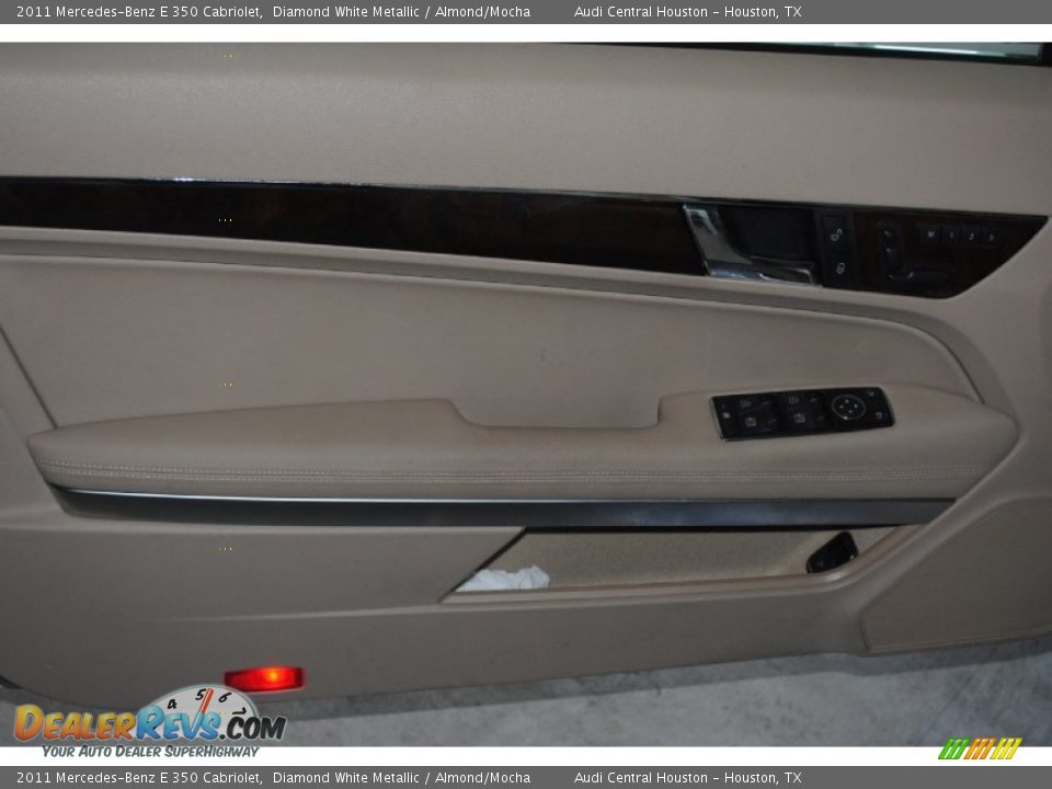 2011 Mercedes-Benz E 350 Cabriolet Diamond White Metallic / Almond/Mocha Photo #11