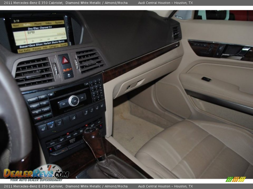 2011 Mercedes-Benz E 350 Cabriolet Diamond White Metallic / Almond/Mocha Photo #20