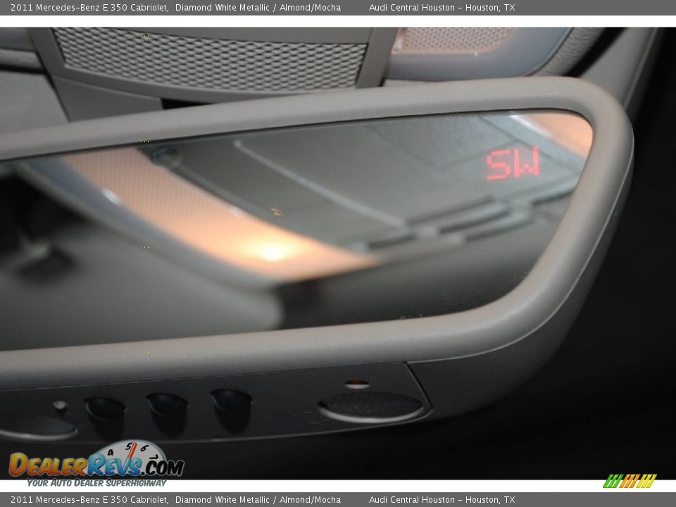 2011 Mercedes-Benz E 350 Cabriolet Diamond White Metallic / Almond/Mocha Photo #31