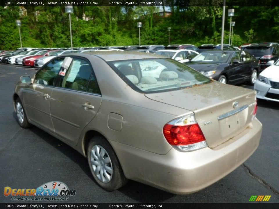 2006 Toyota Camry LE Desert Sand Mica / Stone Gray Photo #13