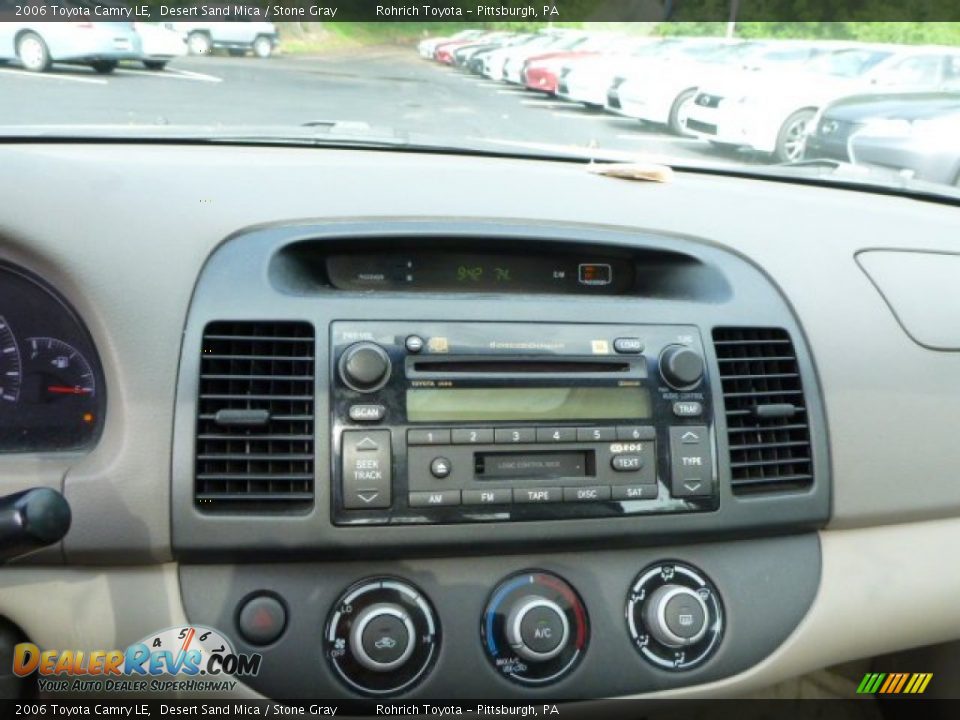 2006 Toyota Camry LE Desert Sand Mica / Stone Gray Photo #19