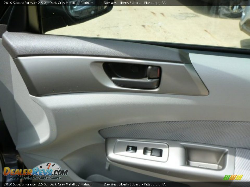 2010 Subaru Forester 2.5 X Dark Gray Metallic / Platinum Photo #6