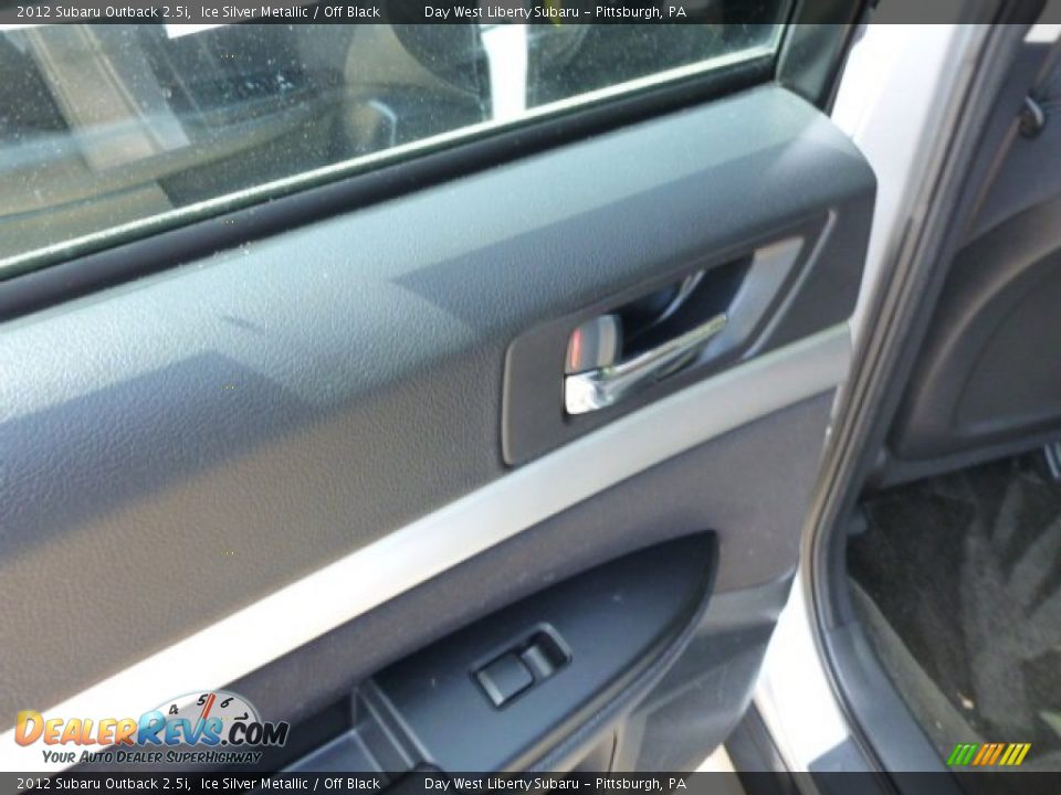 2012 Subaru Outback 2.5i Ice Silver Metallic / Off Black Photo #12