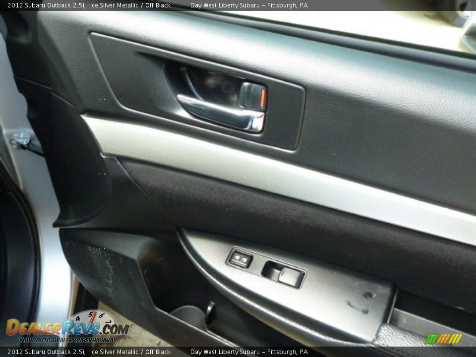 2012 Subaru Outback 2.5i Ice Silver Metallic / Off Black Photo #17