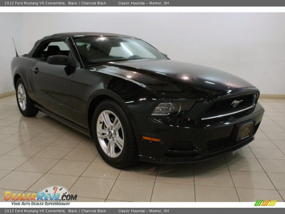 2013 Ford Mustang V6 Convertible Black / Charcoal Black Photo #2