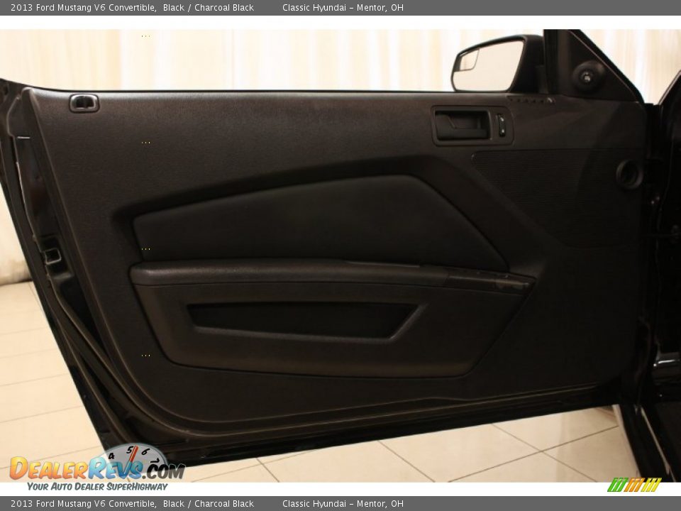 2013 Ford Mustang V6 Convertible Black / Charcoal Black Photo #5