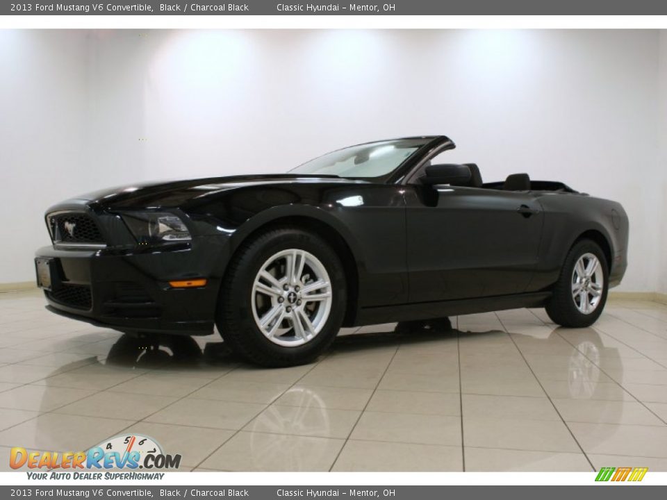 2013 Ford Mustang V6 Convertible Black / Charcoal Black Photo #20