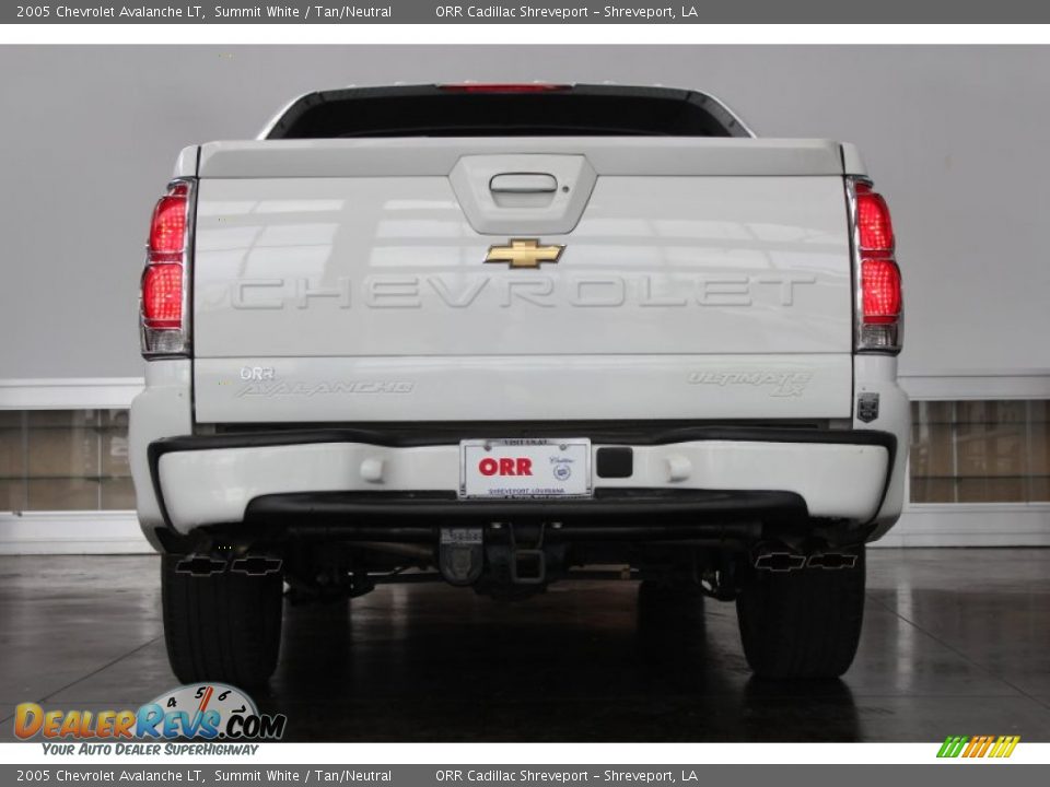 2005 Chevrolet Avalanche LT Summit White / Tan/Neutral Photo #9