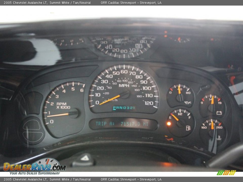 2005 Chevrolet Avalanche LT Summit White / Tan/Neutral Photo #12