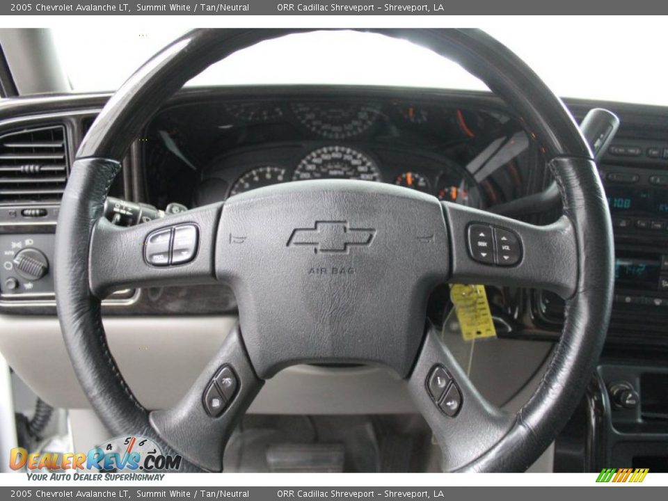 2005 Chevrolet Avalanche LT Summit White / Tan/Neutral Photo #13