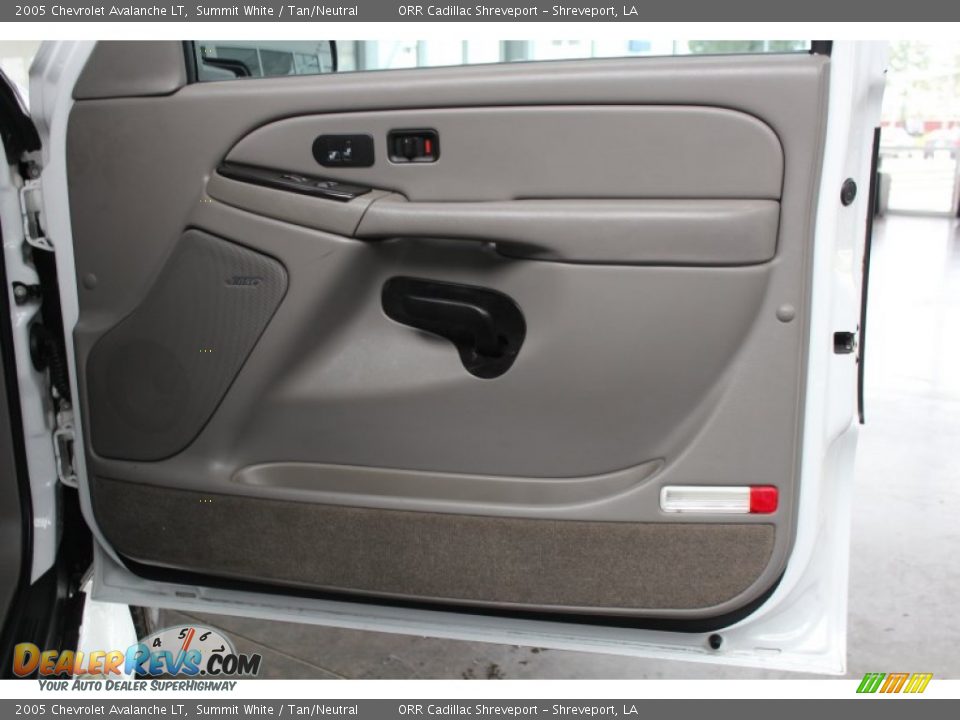 2005 Chevrolet Avalanche LT Summit White / Tan/Neutral Photo #16