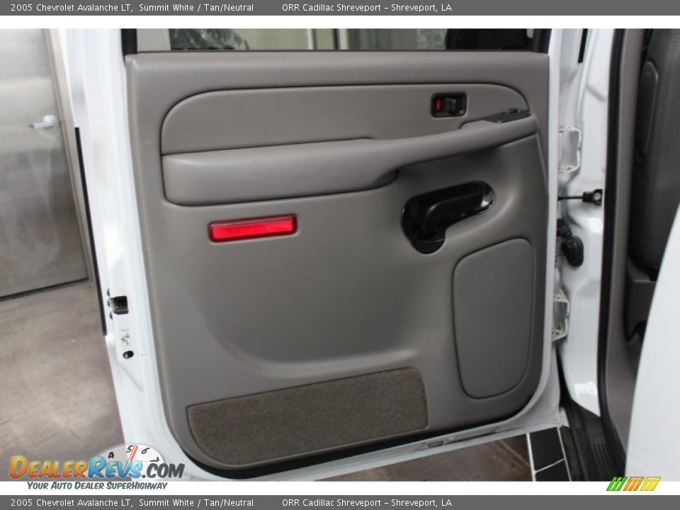 2005 Chevrolet Avalanche LT Summit White / Tan/Neutral Photo #18