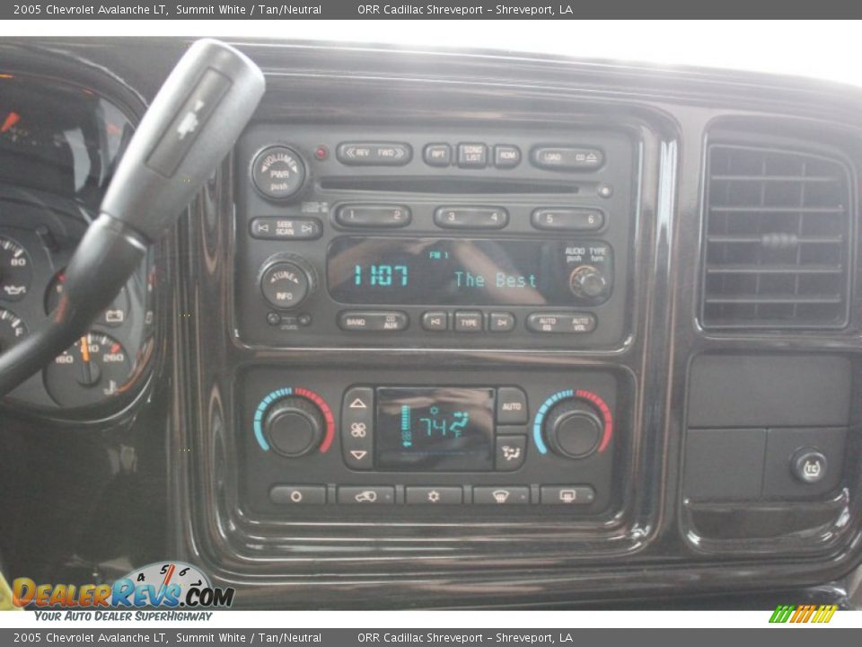 2005 Chevrolet Avalanche LT Summit White / Tan/Neutral Photo #22