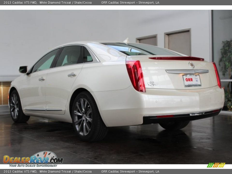 2013 Cadillac XTS FWD White Diamond Tricoat / Shale/Cocoa Photo #5