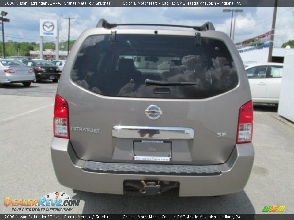 2006 Nissan Pathfinder SE 4x4 Granite Metallic / Graphite Photo #6
