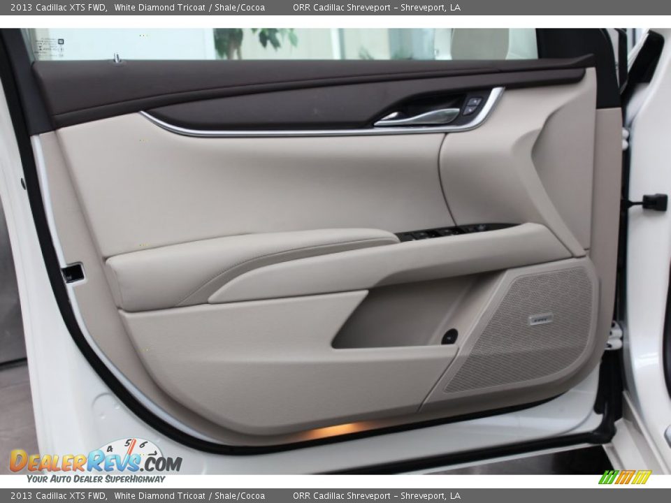 2013 Cadillac XTS FWD White Diamond Tricoat / Shale/Cocoa Photo #17