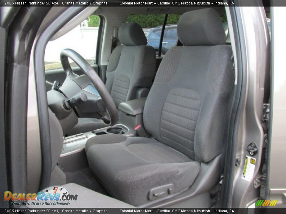 2006 Nissan Pathfinder SE 4x4 Granite Metallic / Graphite Photo #11