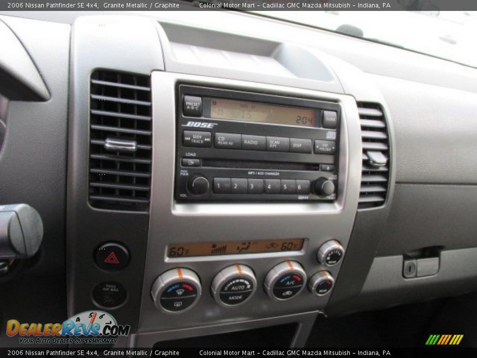 2006 Nissan Pathfinder SE 4x4 Granite Metallic / Graphite Photo #14
