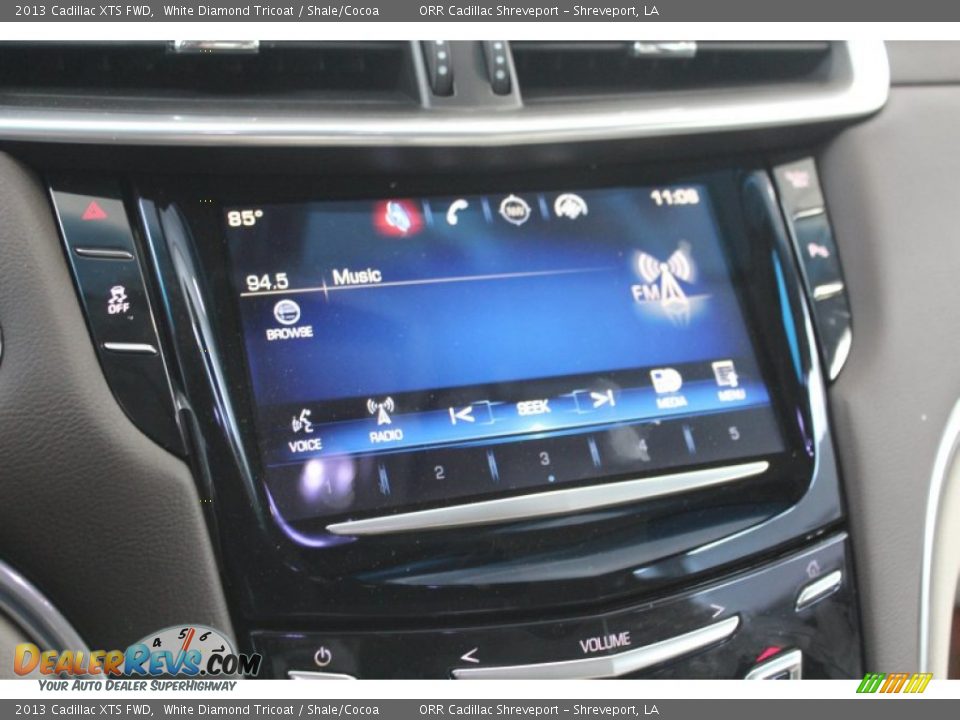 2013 Cadillac XTS FWD White Diamond Tricoat / Shale/Cocoa Photo #25