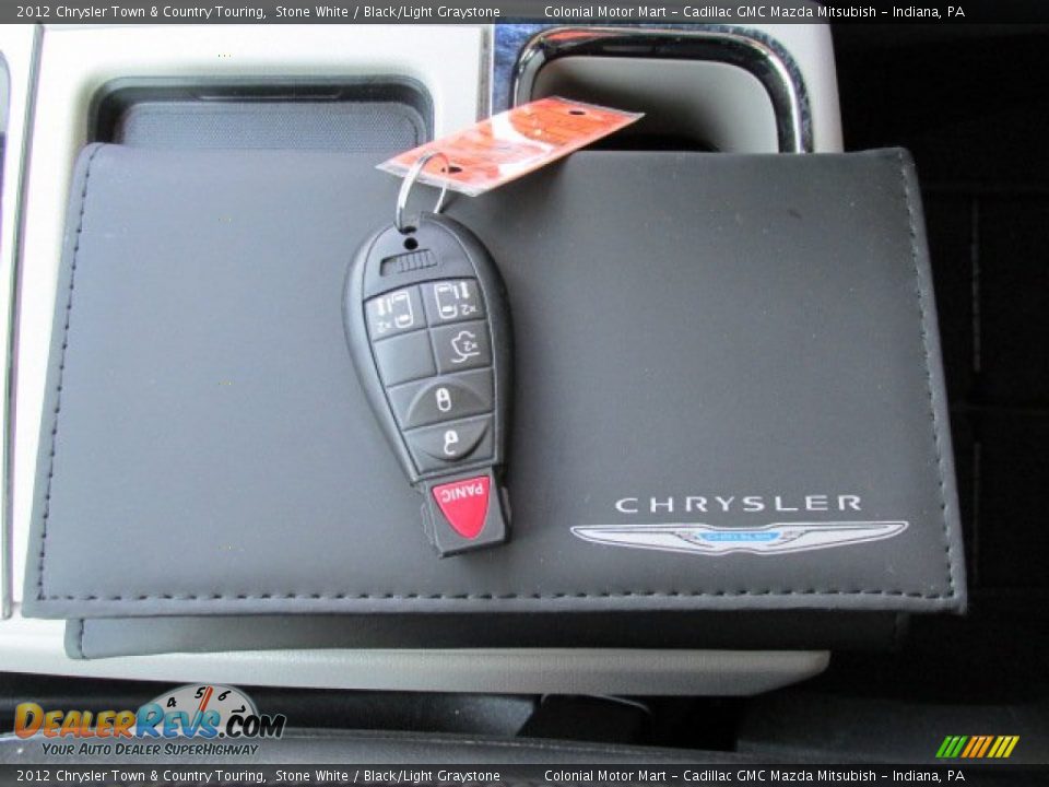 2012 Chrysler Town & Country Touring Stone White / Black/Light Graystone Photo #18