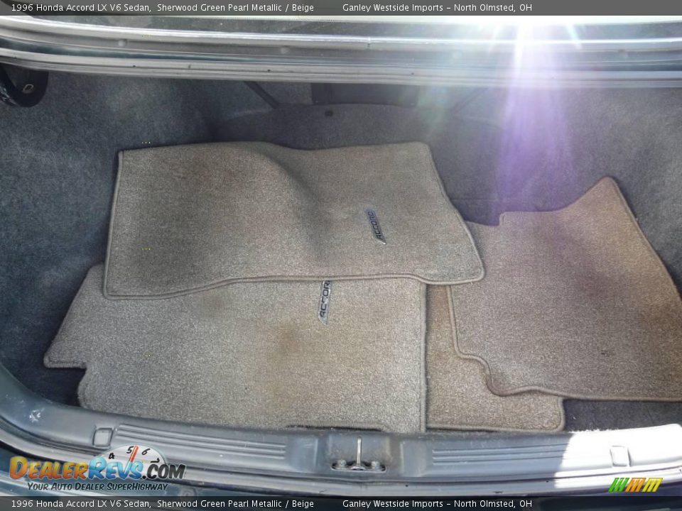 1996 Honda Accord LX V6 Sedan Sherwood Green Pearl Metallic / Beige Photo #11