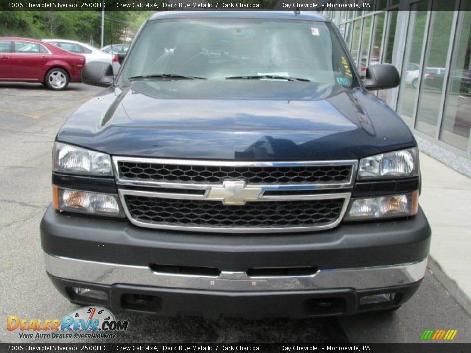 2006 Chevrolet Silverado 2500HD LT Crew Cab 4x4 Dark Blue Metallic / Dark Charcoal Photo #4