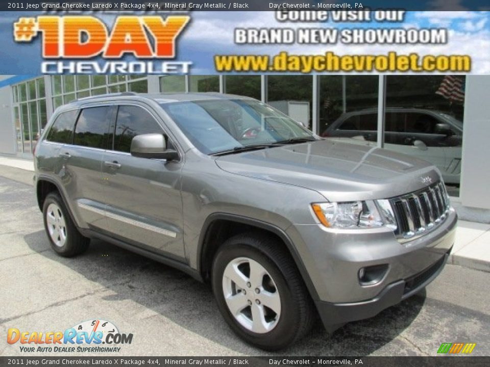 2011 Jeep Grand Cherokee Laredo X Package 4x4 Mineral Gray Metallic / Black Photo #1
