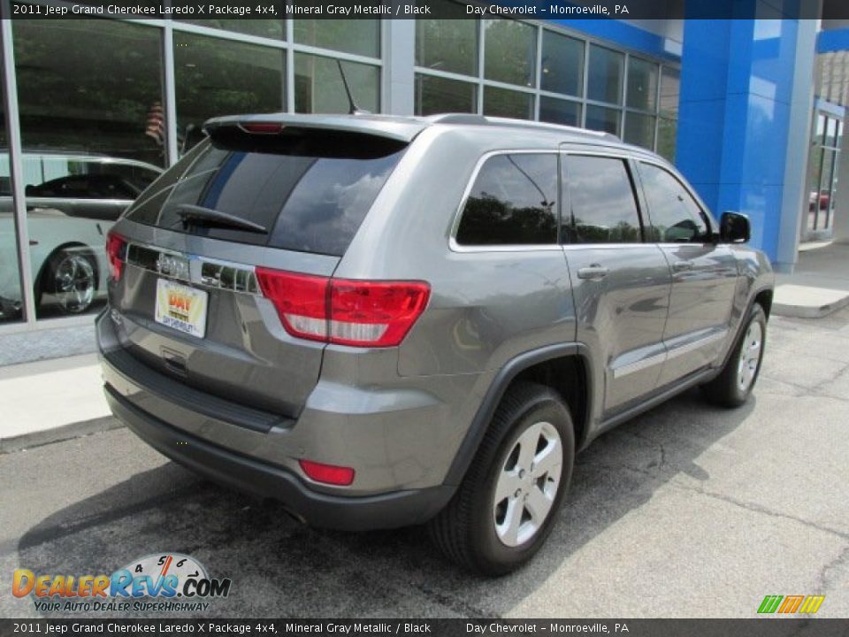 2011 Jeep Grand Cherokee Laredo X Package 4x4 Mineral Gray Metallic / Black Photo #9
